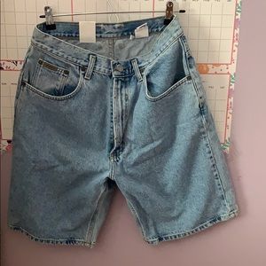 NEVER WORN CALVIN KLIEN MENS JEAN SHORT
